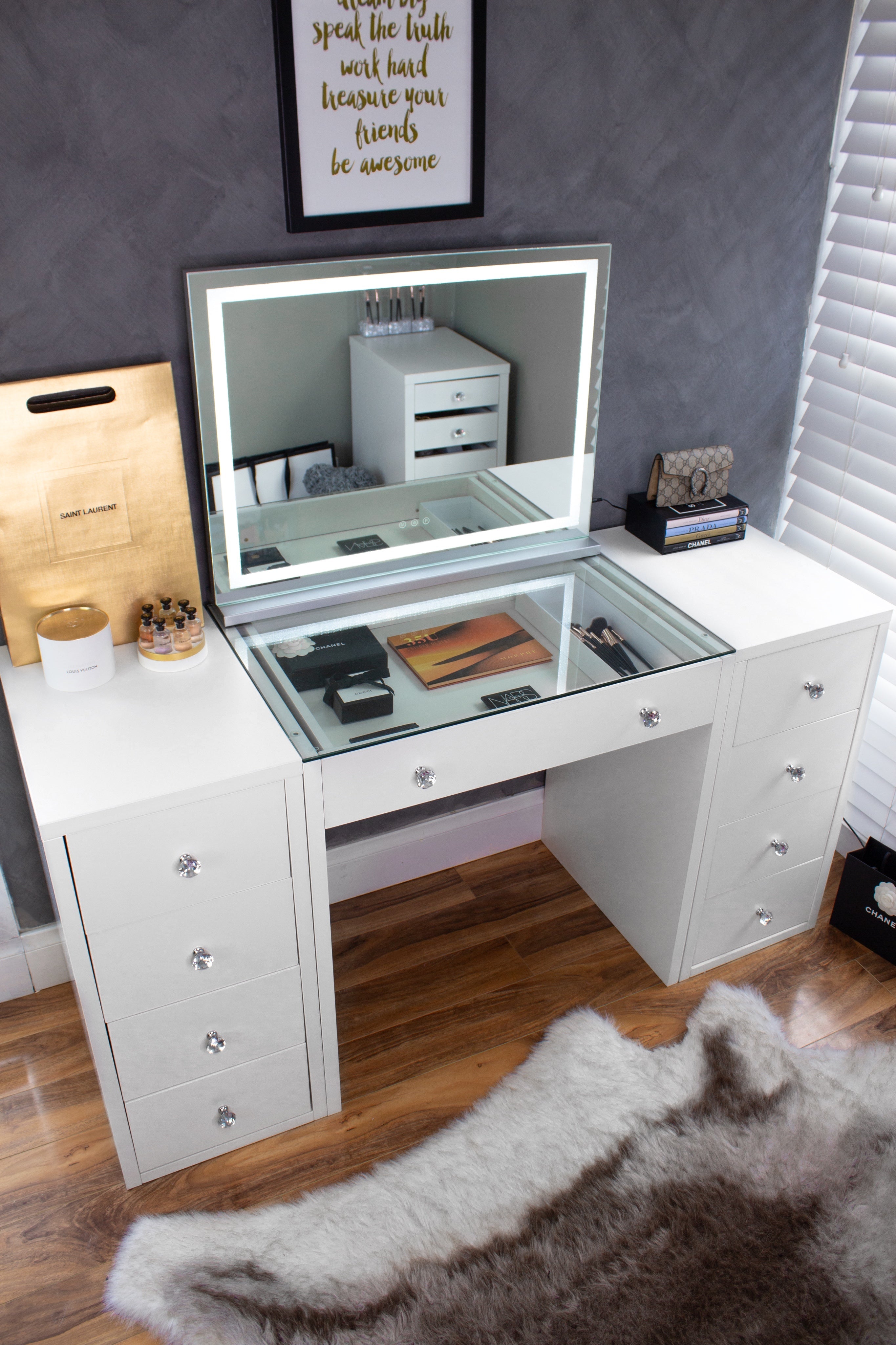 (Set) Hollywood Mirror, Table & 2 x Draw Set “Queen”