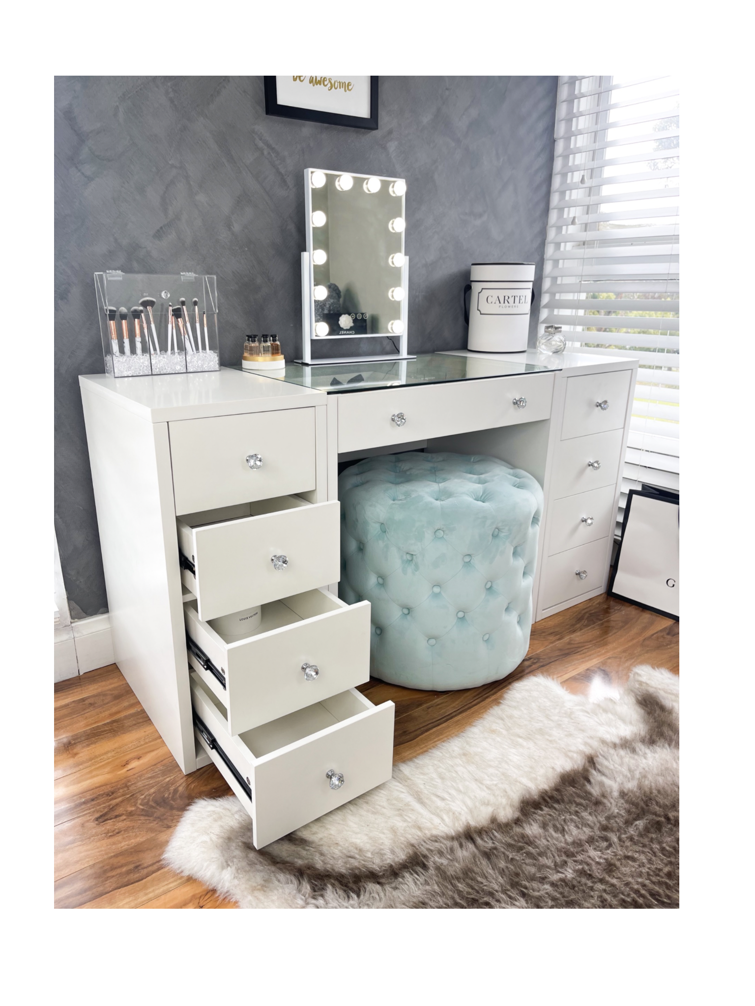 (Set) VIP Mirror & Electra Vanity Table & 2x Draws