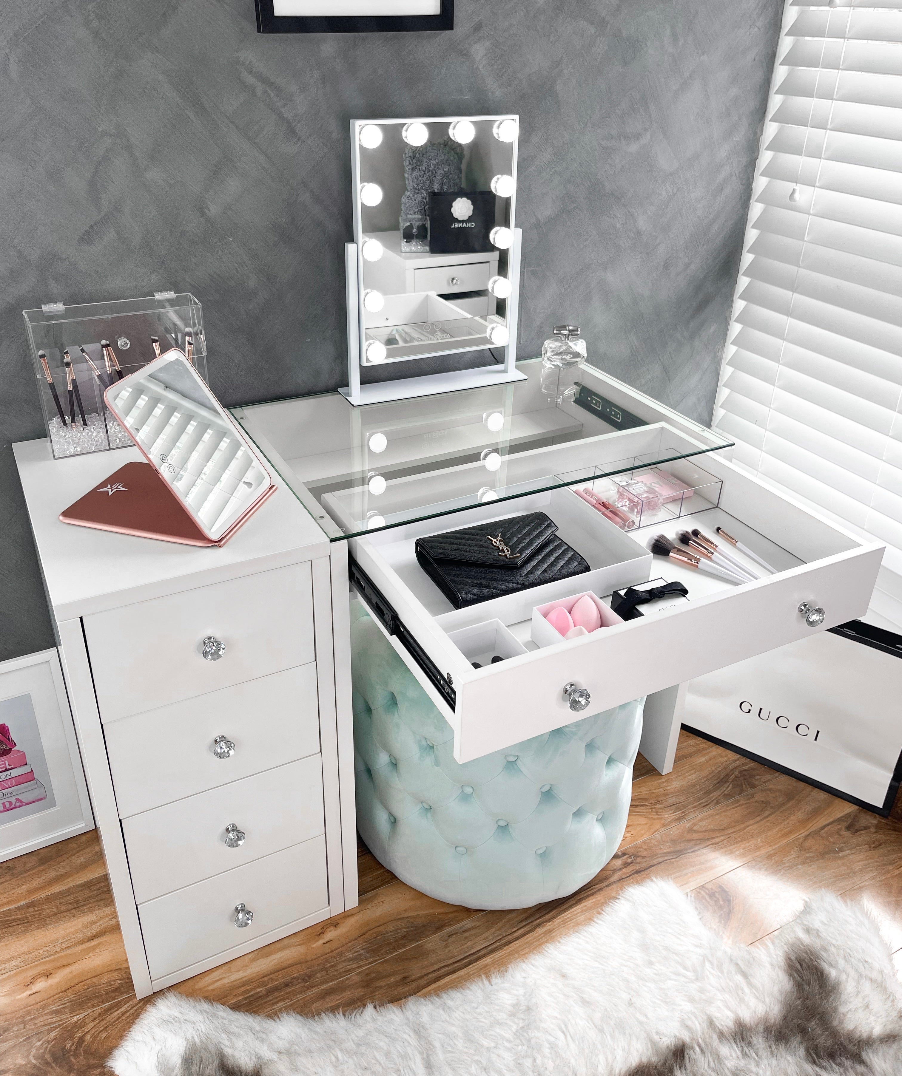 (Set) VIP Mirror & Electra Vanity Table & Drawers