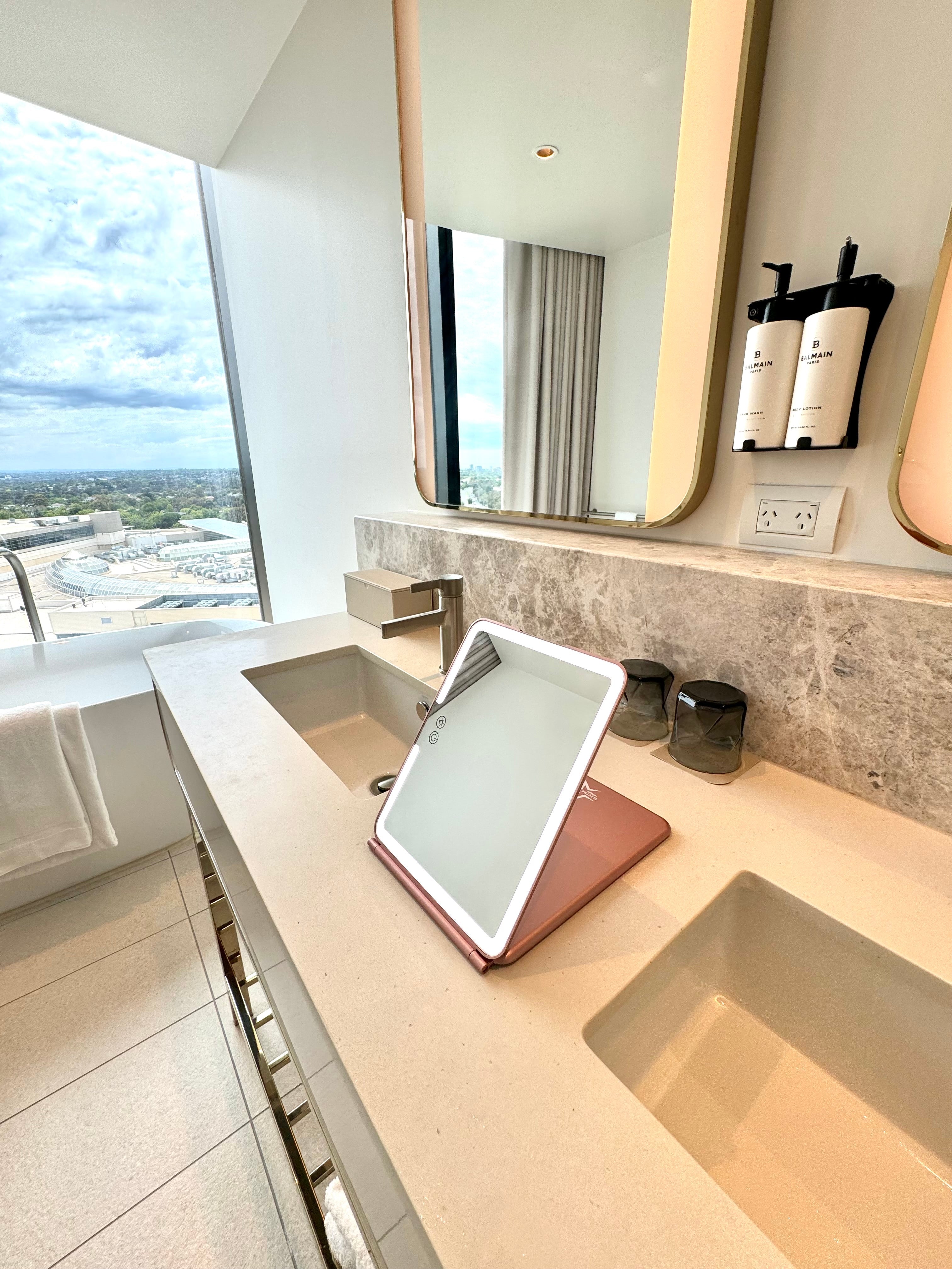 Luxe Lumin - Travel mirror